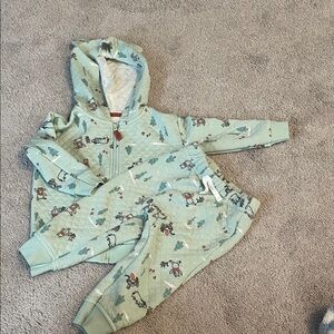 Green Winnie the Pooh Christmas Jacket and Pants Set